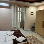 Chicago Hotel 3*