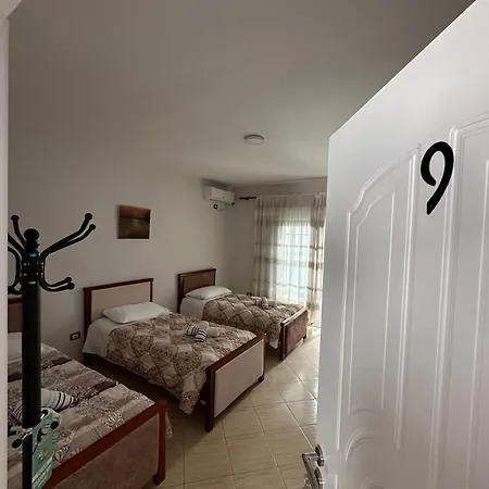 Ξενοδοχείο Chicago 3*